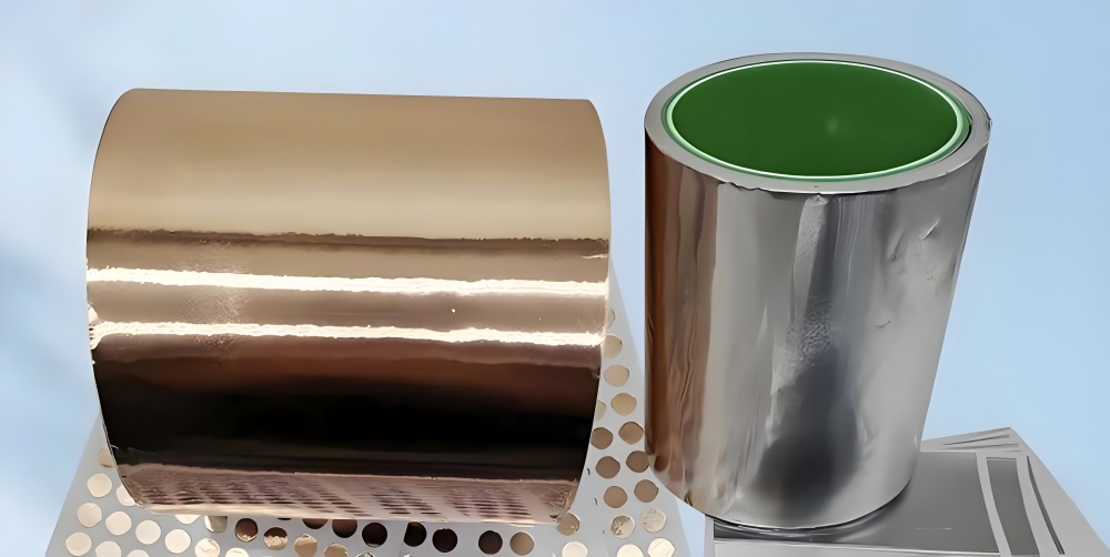 Lithium batteries use aluminum foil for the positive electrode and copper foil for the negative electrode