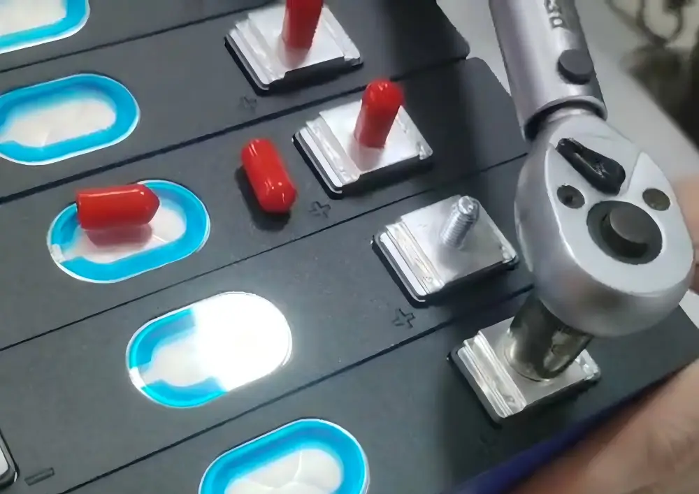 CATL 52.5Ah Terminal Torque Test