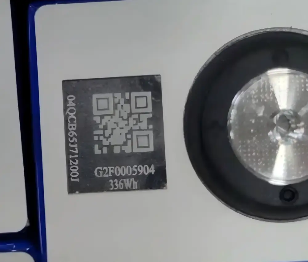 EVE 3.2V 105Ah Lifepo4 cell visual inspection