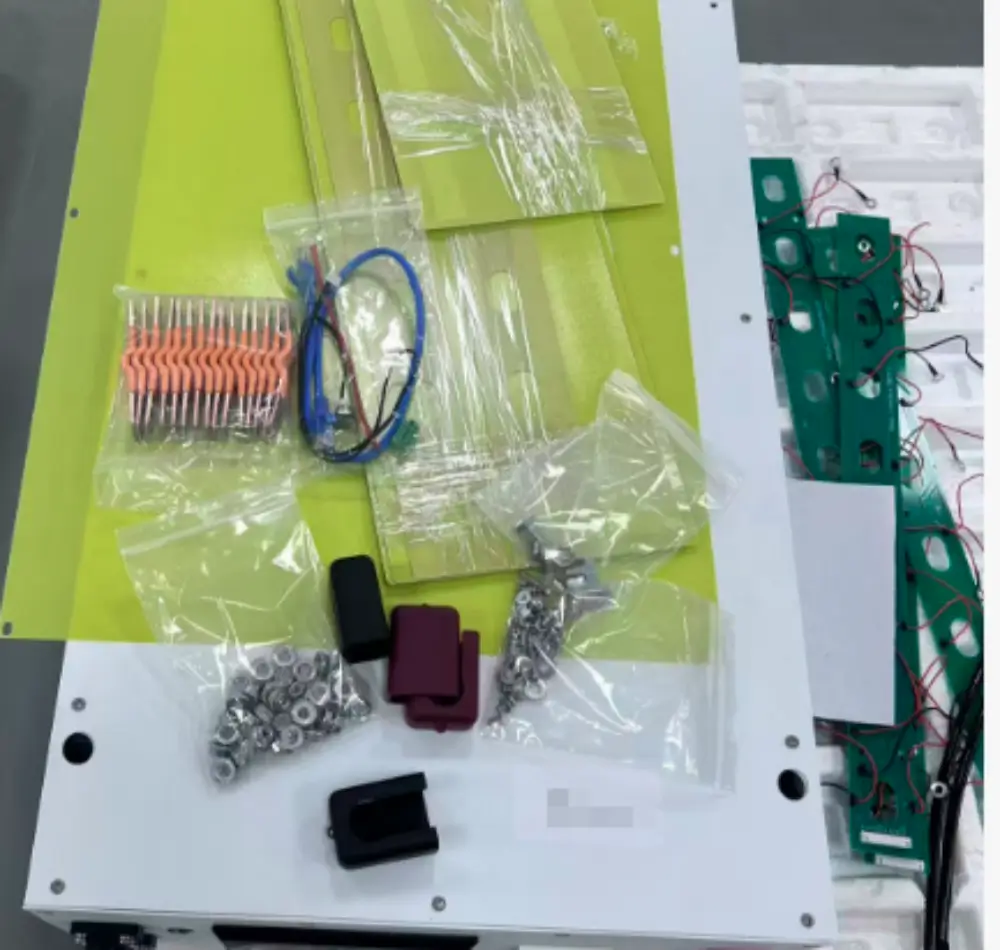 Battery Pack Appearance Check Wheels and Strapping Line