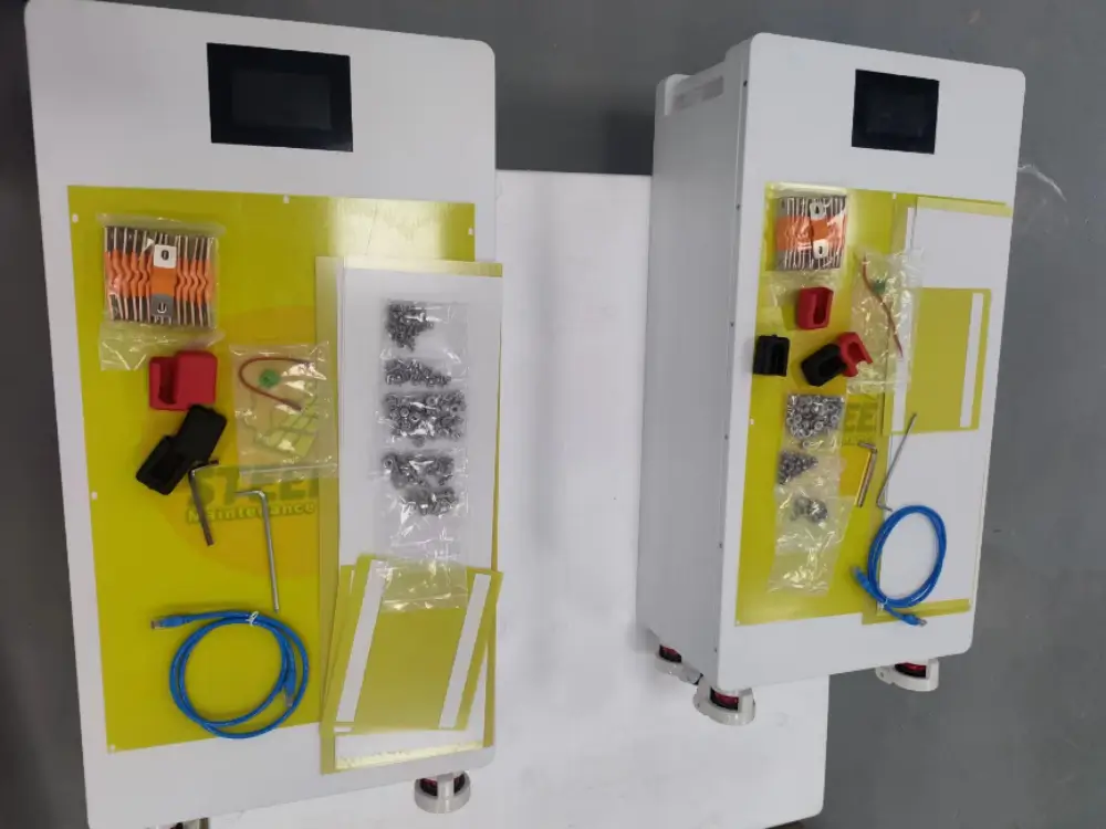 We understand the importance of safe transit. Recognizing our client's need to avoid transit damage, we implemented extremely secure and tight packaging measures. We hope that when the goods arrive in France, they are in perfect, intact condition.