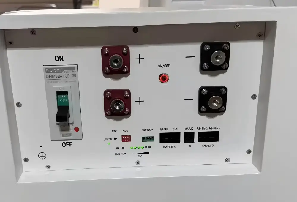 battery unboxing packaging detail
